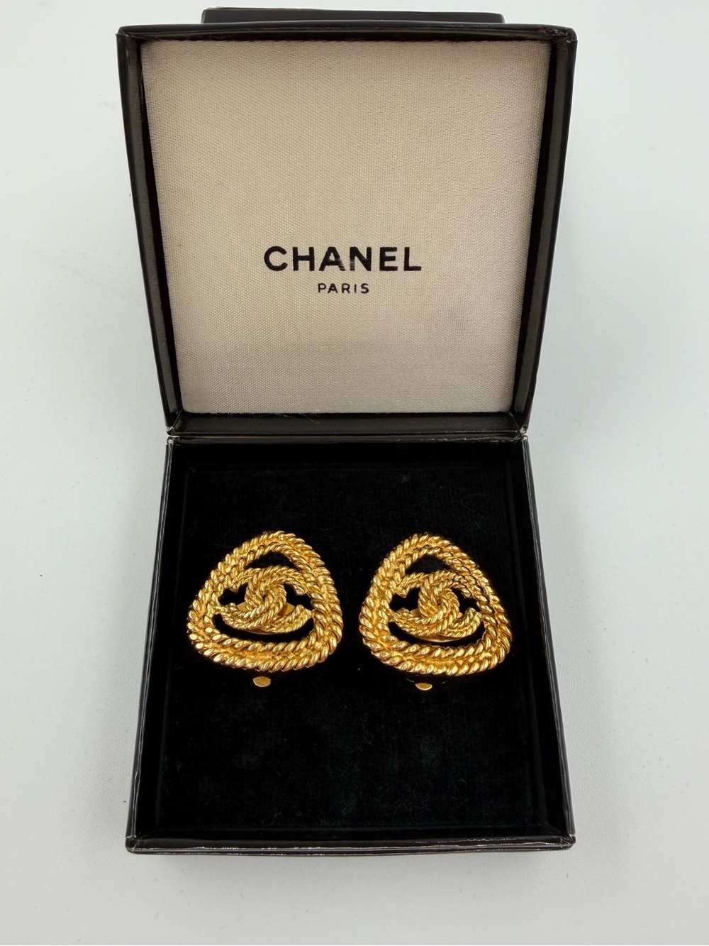 CHANEL Vintage 1991 Gold Twisted Rope CC Clip-On Earrings w/Chanel Box and COA